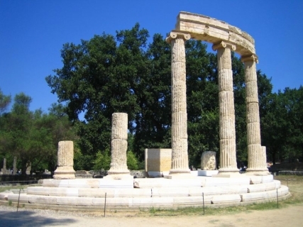 800px-Olimpia_FilipTemple.JPG