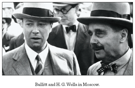 Image: Bullitt and H. G. Wells in Moscow.