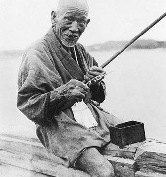 An old fisherman, photographed in about 1890