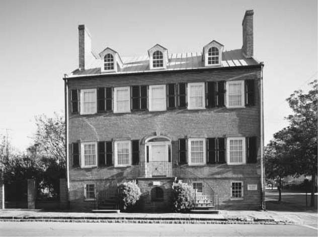 Isaiah Davenport House. This Federal style house in Savannah, Georgia, was completed in 1820 to 1821 by Isaiah Davenport, a master builder. © angelo hornak/corbis.