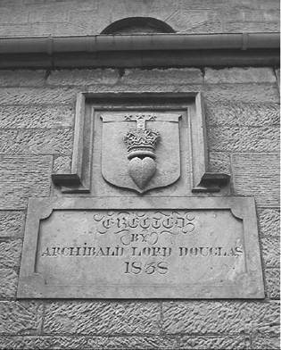 The “bludy hert” of Robert Bruce in the coat of arms of the Douglas family. Nineteenth-century sculpture from Newmains Farm, Douglas, Scotland. (Courtesy John Gavin, Douglas Valley Rural Authority Partnership)