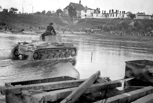 Изображение выглядит как небо, внешний, вода, лодка