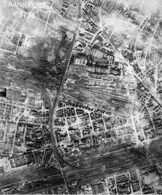 e9781844685134_i0080.jpg