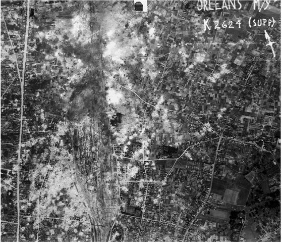 e9781844685134_i0111.jpg